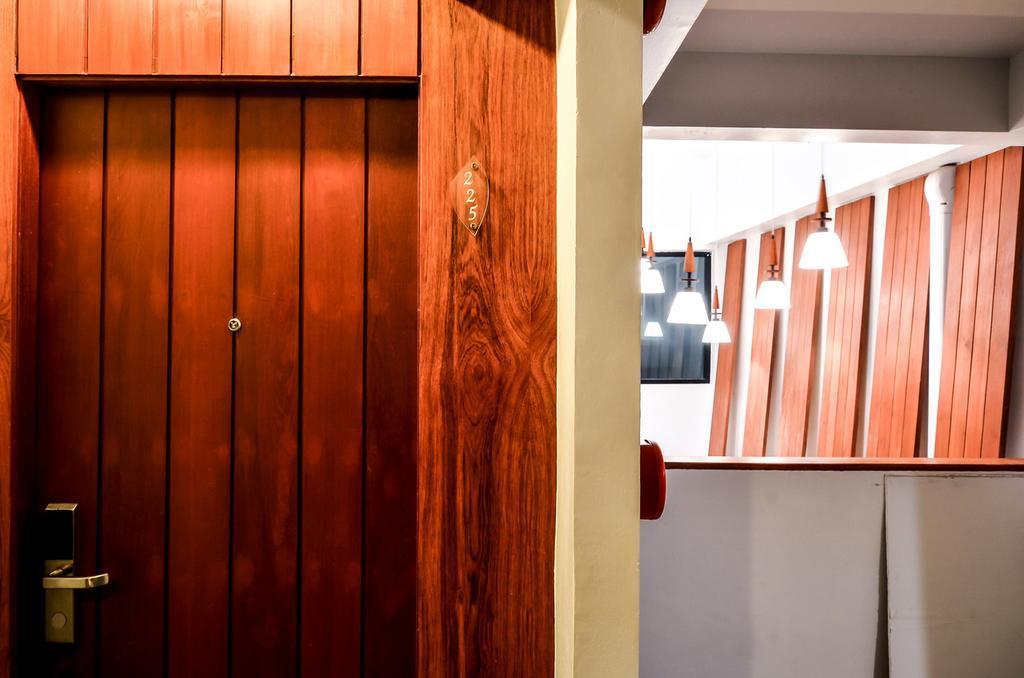 Nin Apartments Karon Beach Phuket Exterior foto