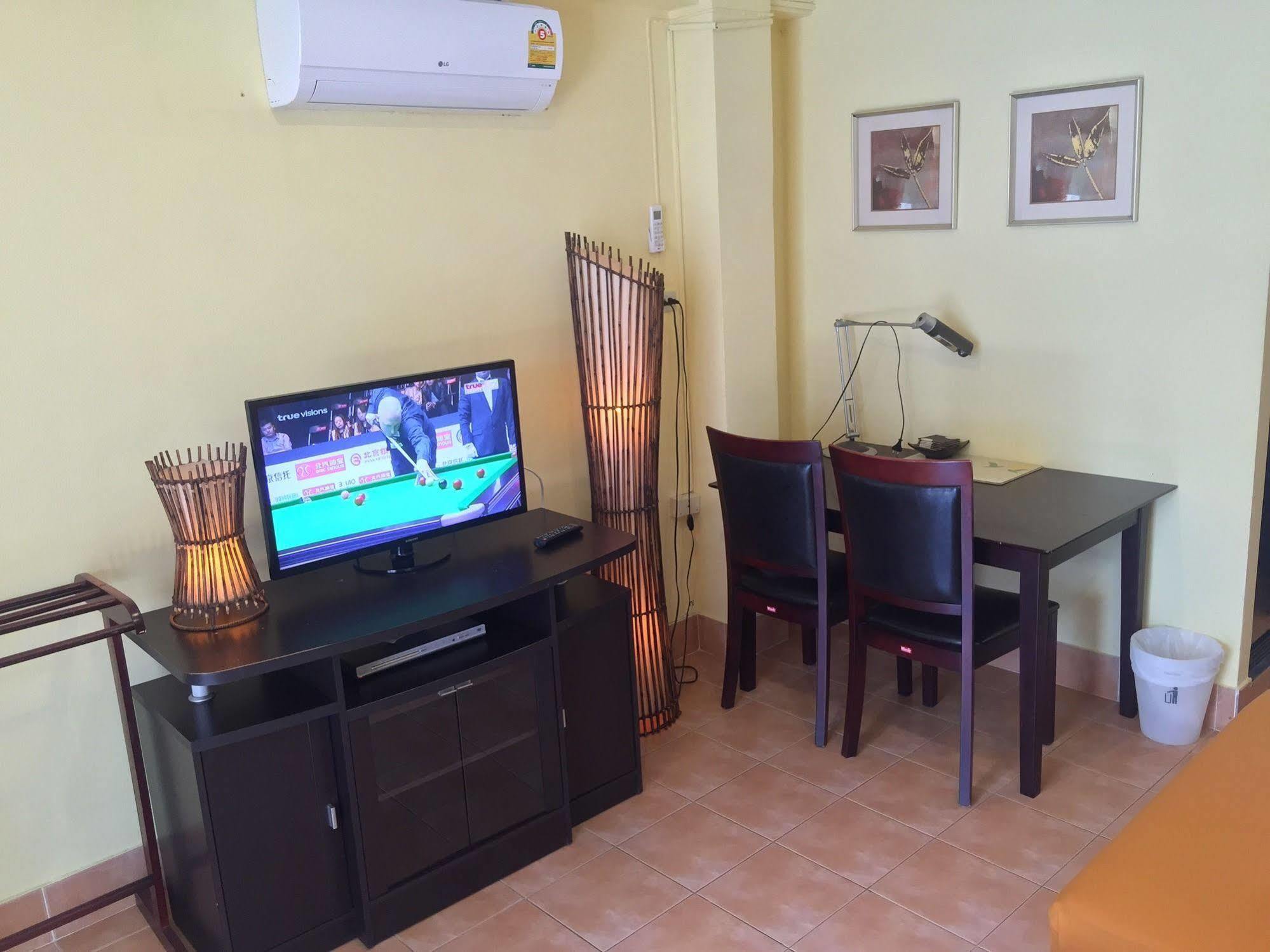 Nin Apartments Karon Beach Phuket Exterior foto