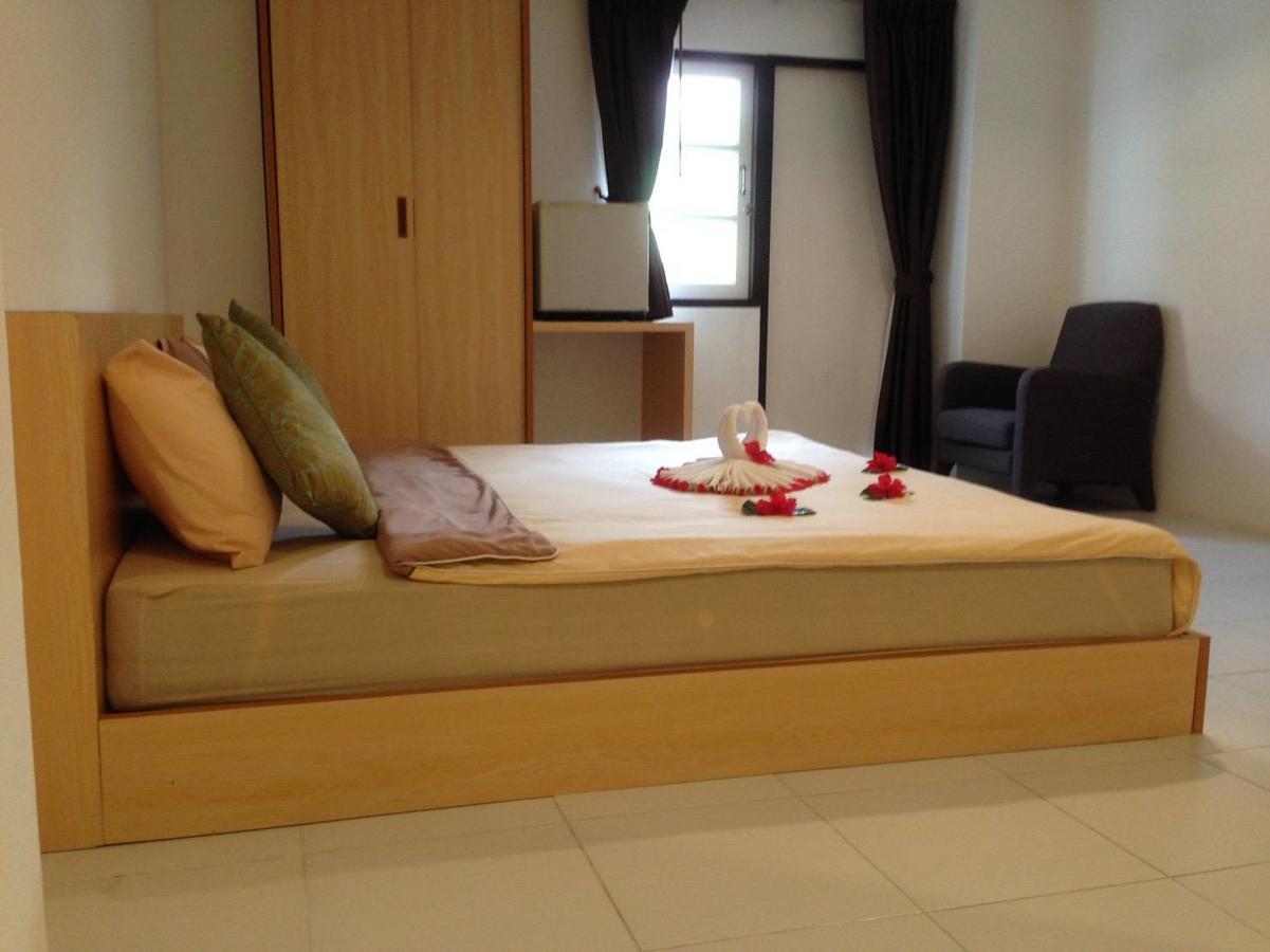 Nin Apartments Karon Beach Phuket Exterior foto