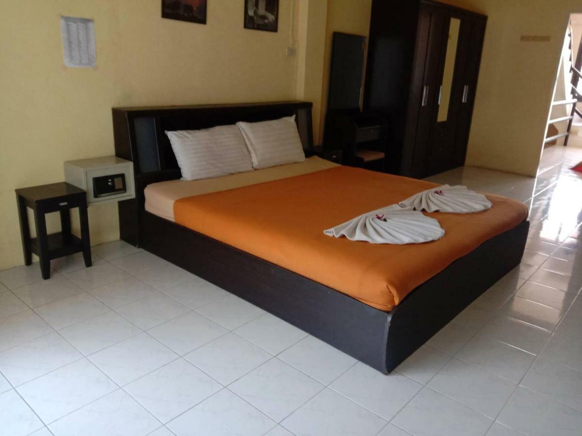 Nin Apartments Karon Beach Phuket Quarto foto